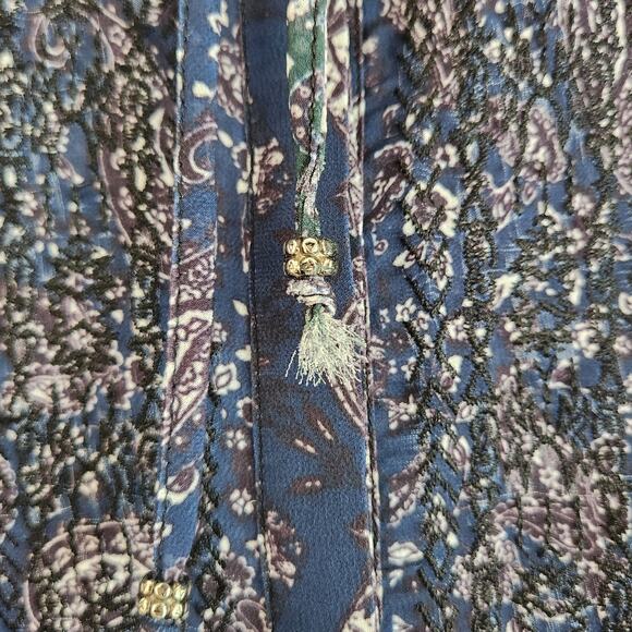 Sanctuary Blouse, Paisley Long Sleeve, Tie neck, long sleeve, size medium - Picture 10 of 12